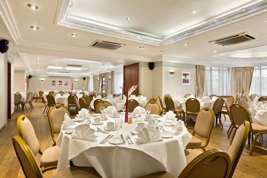 Ramada Hatfield Hatfield  Ngoại thất bức ảnh
