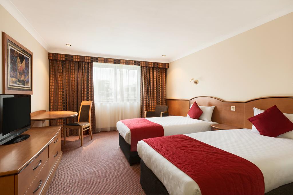 Ramada Hatfield Hatfield  Ngoại thất bức ảnh