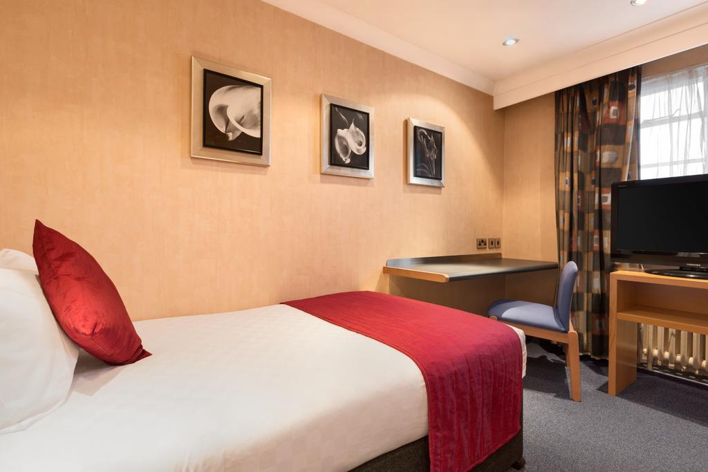 Ramada Hatfield Hatfield  Ngoại thất bức ảnh