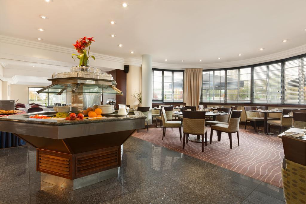 Ramada Hatfield Hatfield  Ngoại thất bức ảnh