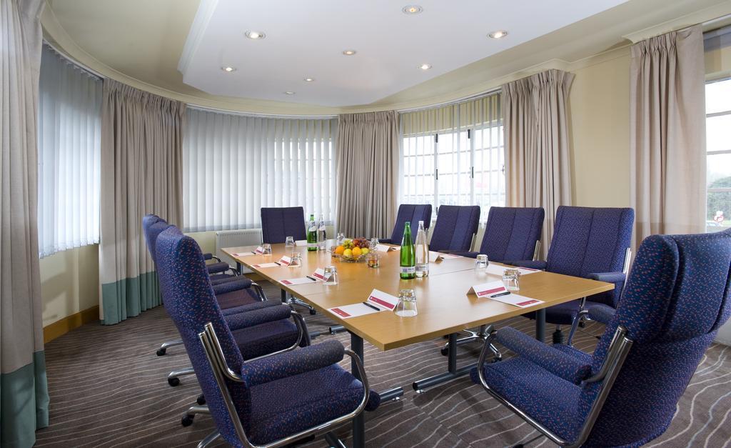 Ramada Hatfield Hatfield  Ngoại thất bức ảnh